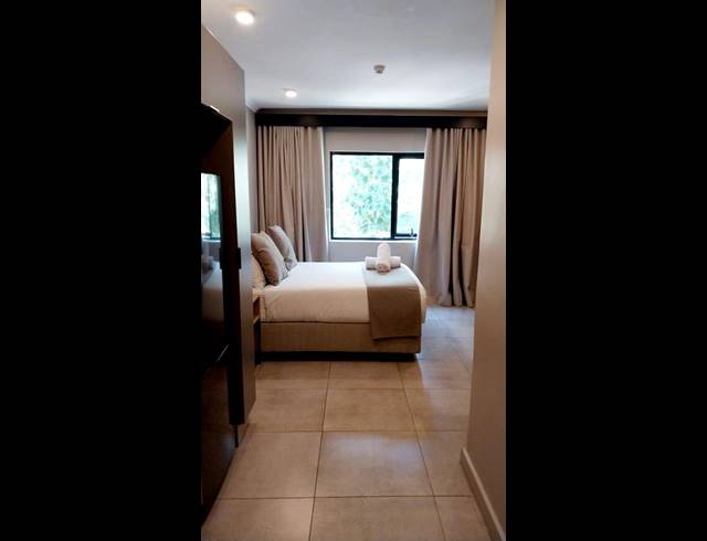 0 BEDROOM APARTMENT FOR SALE IN SANDTON CENTRAL